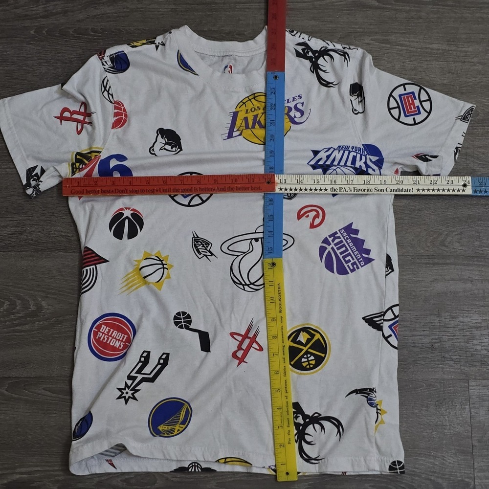NBA League Team Logos All Over Print Jersey T Shirt Basketball White Mens Medium - Picture 15 of 16